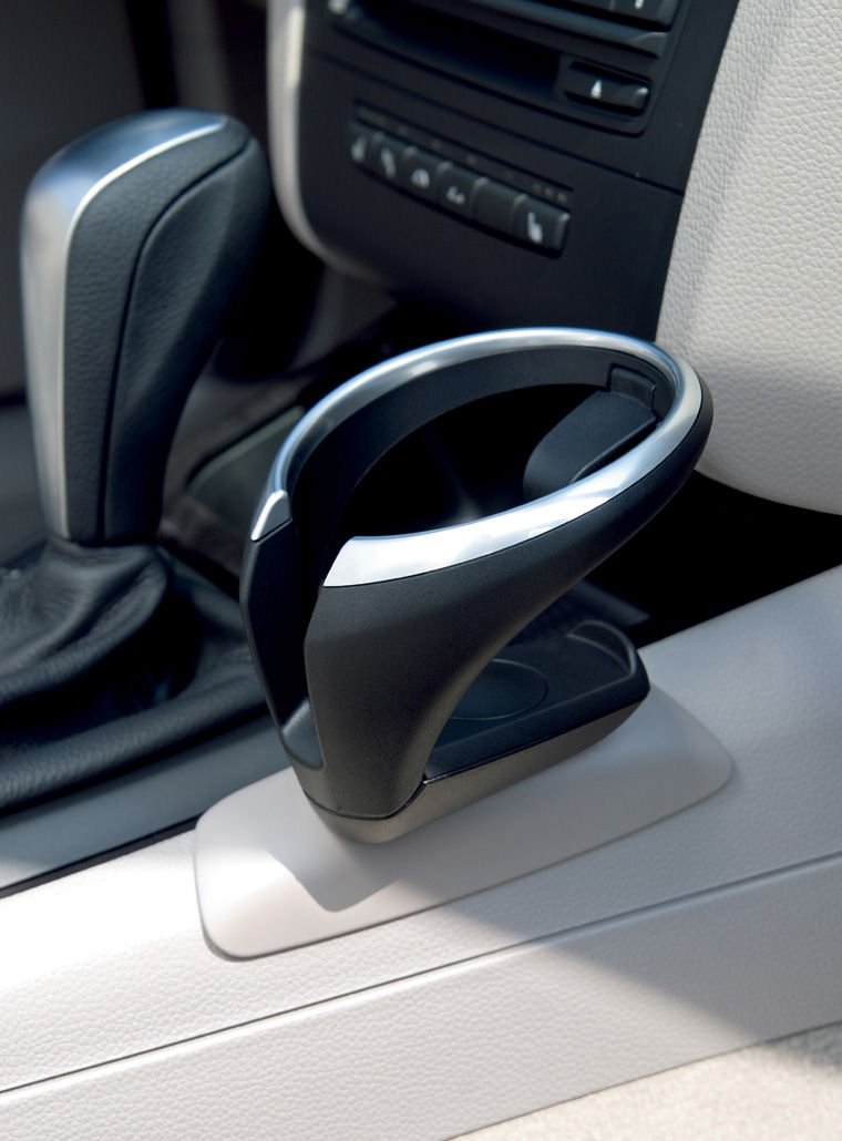 2011 BMW 1Series Convertible Cupholder Picture / Pic / Image